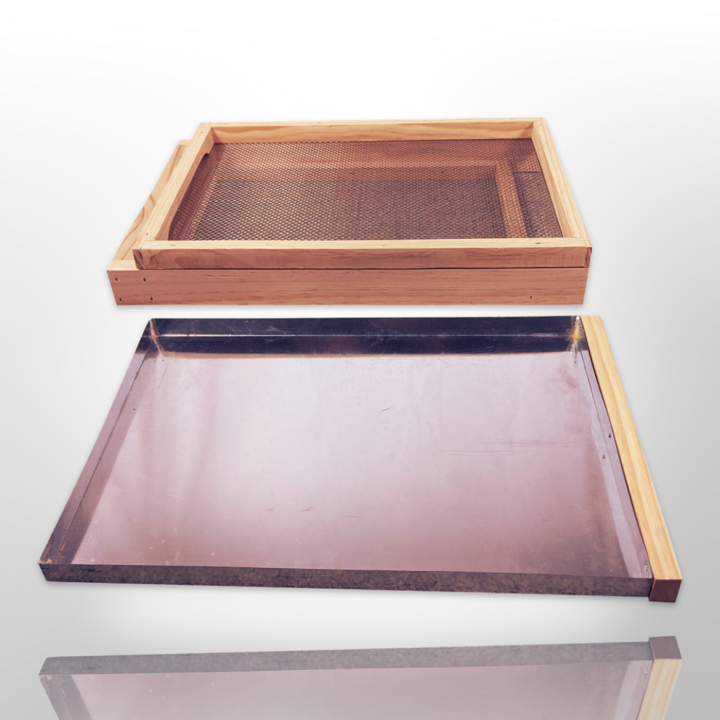 8 Frame Beehive Base - Mesh Vented Bottom Board With Drawer Trap