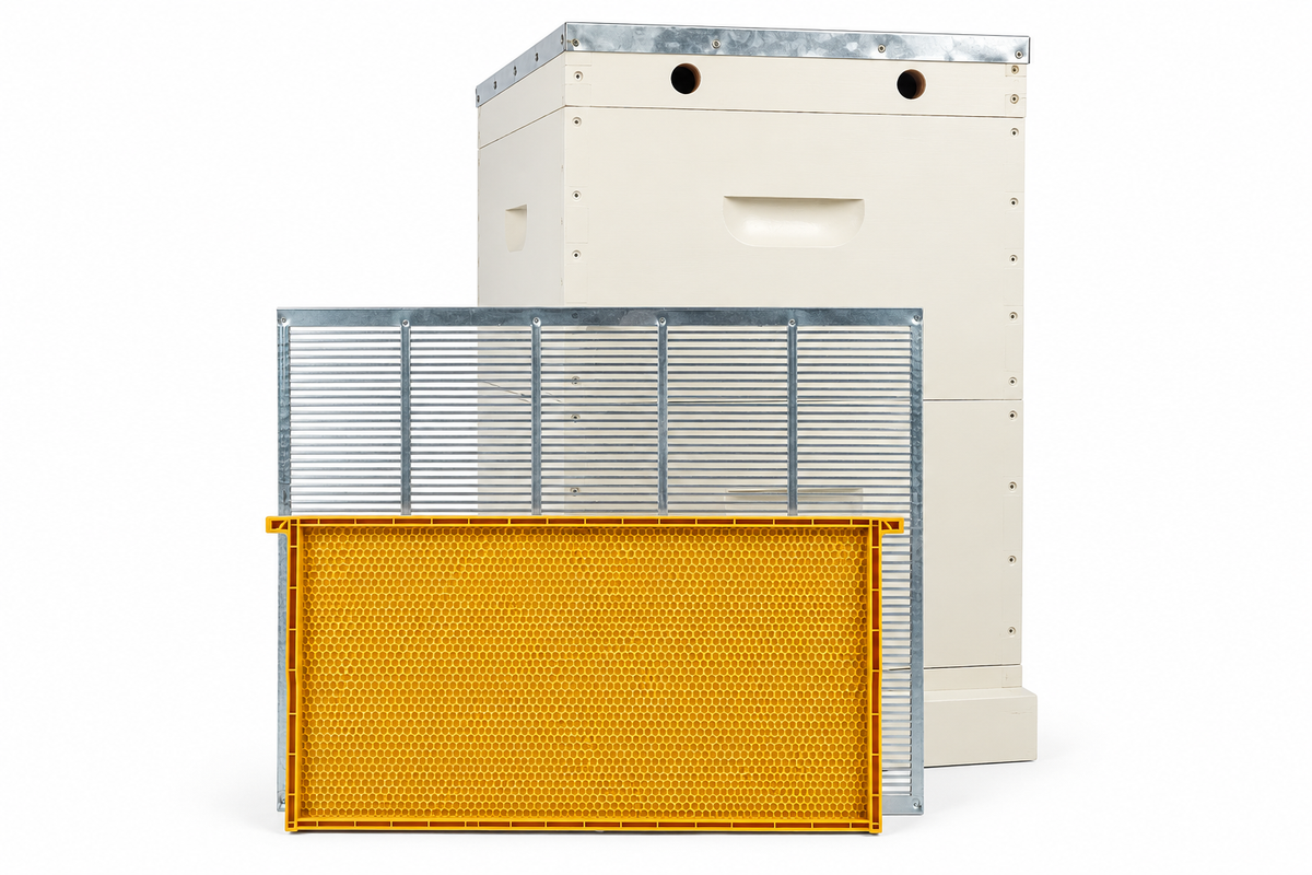10 Frame Double Beehive – 22mm Timber, Plastic Frames black / yellow, Wax Dipped & Painted