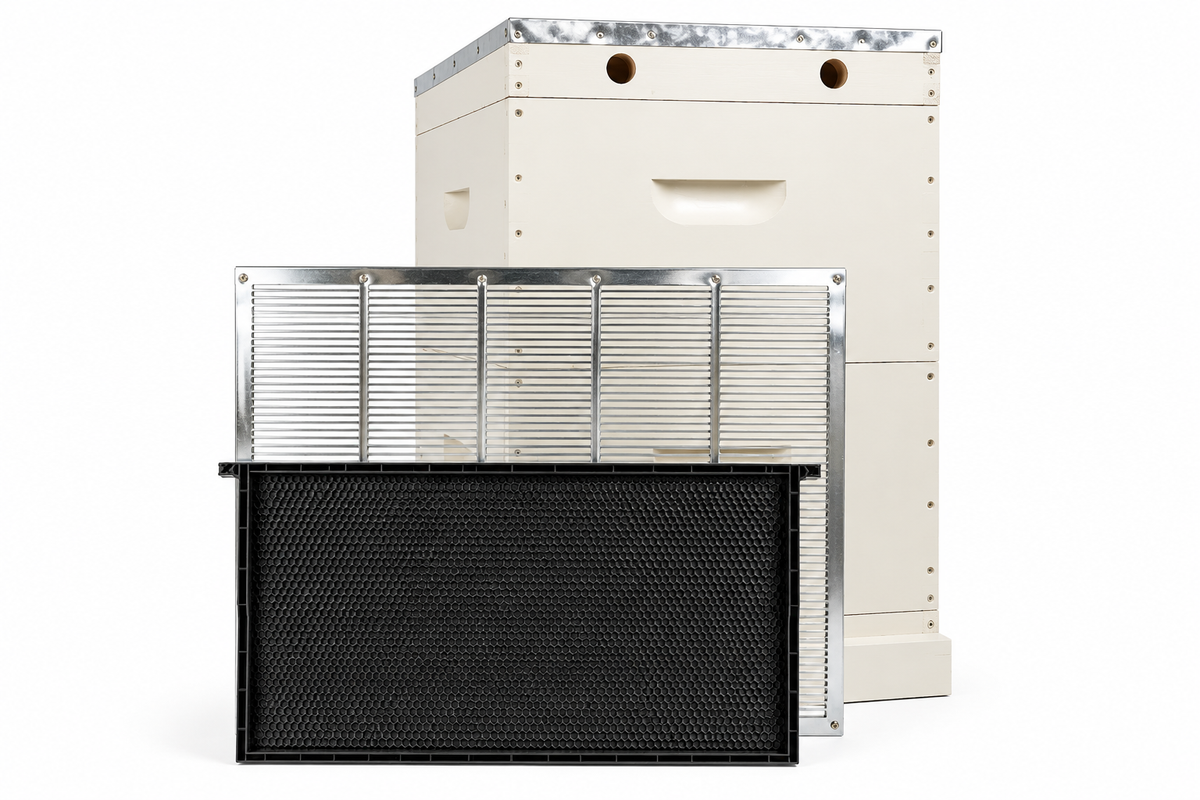10 Frame Double Beehive – 22mm Timber, Plastic Frames black / yellow, Wax Dipped & Painted